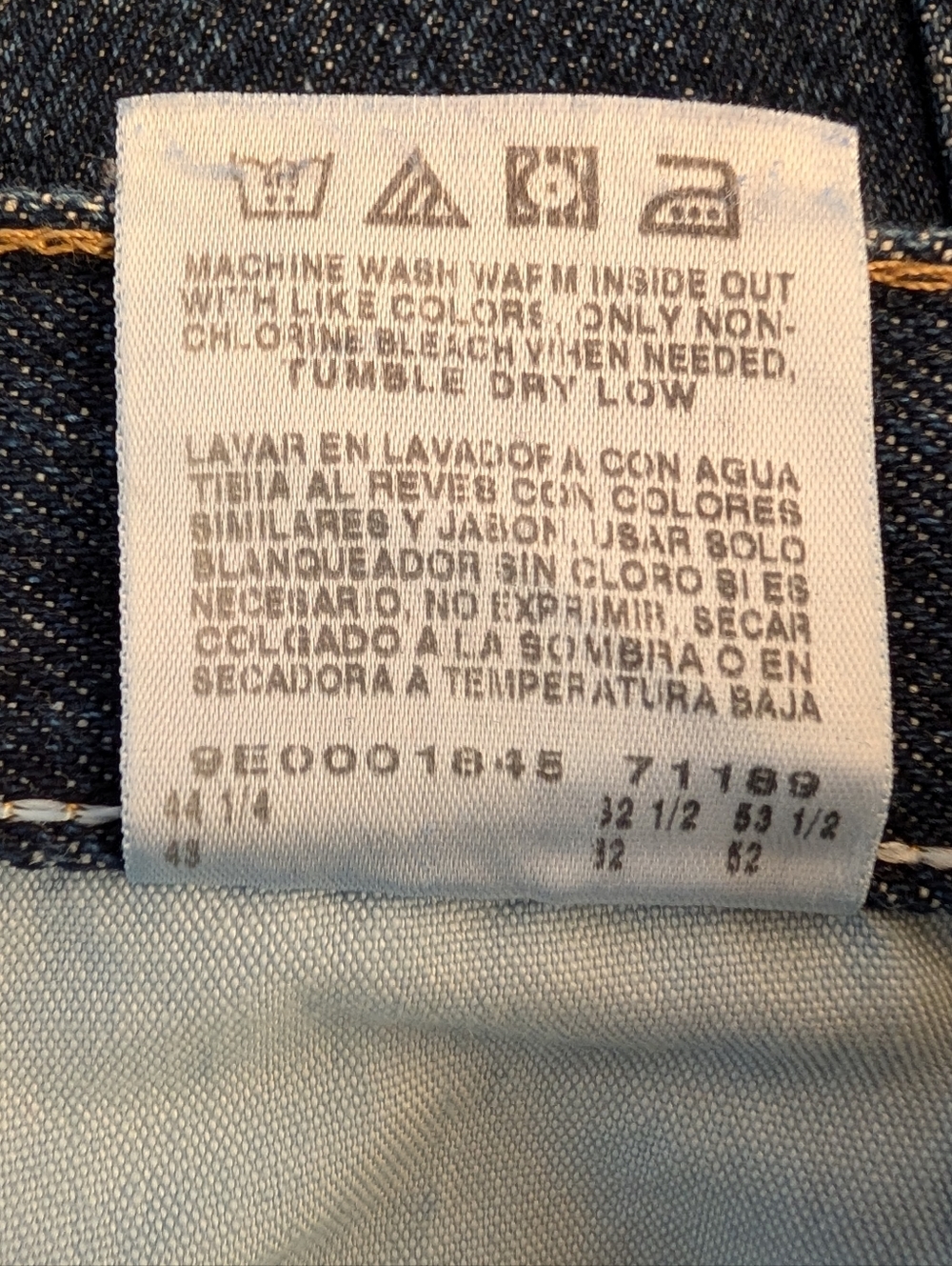 Men's Wrangler Jeans Size 42x32 - Picture 4 of 4